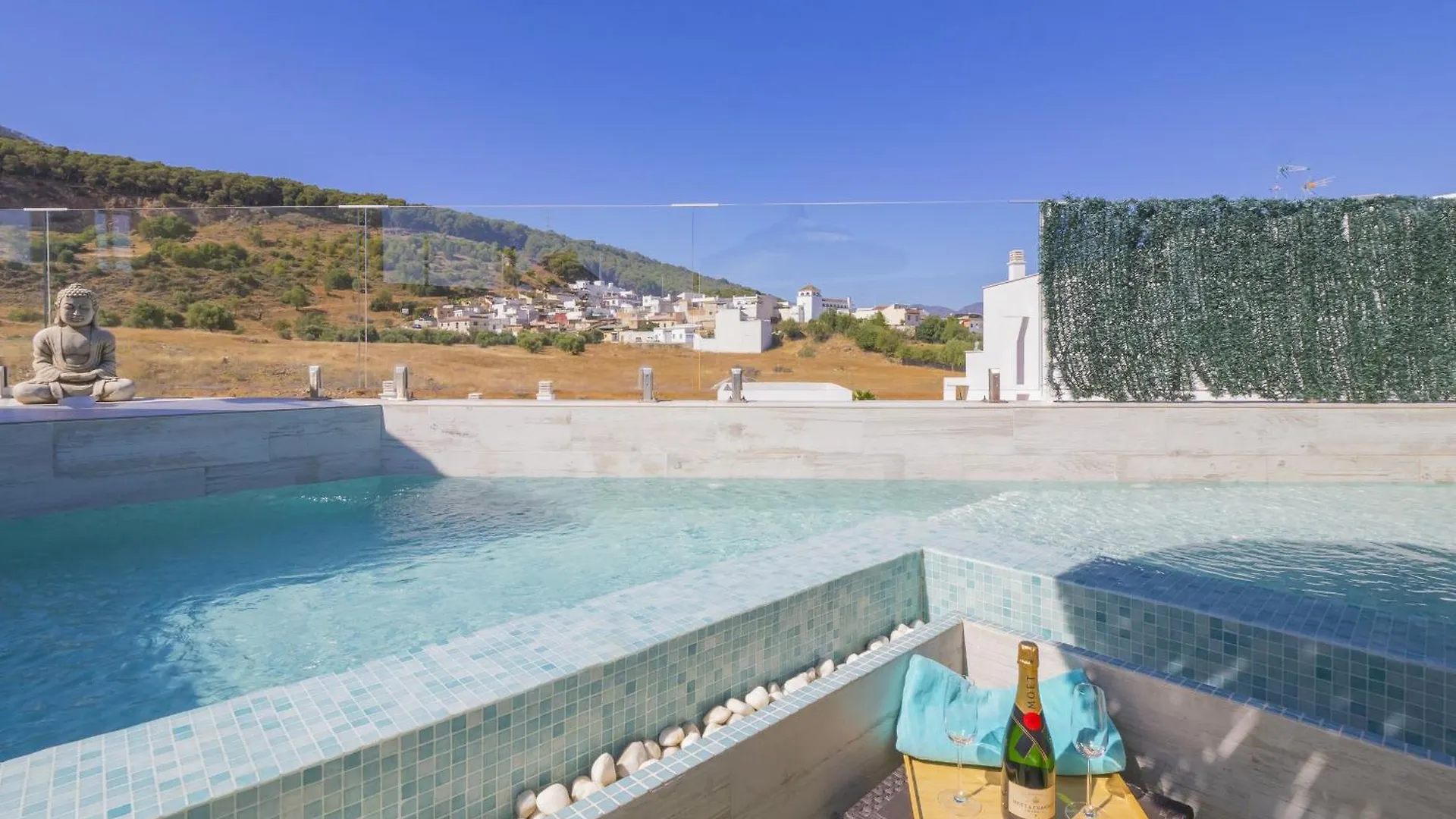 Cubo'S Penthouse & Pool La Libertad Διαμέρισμα Alhaurín el Grande